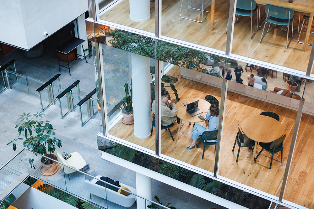 /bynder-asset/bynder:81CCAFDB-890D-4C4F-9514C66CA2532046/Square/COLOUR-IMAGE_people-office-building-outdoors_mar26.jpg?1773752981000